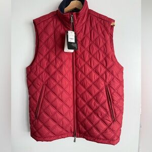 Never worn- tags still on Brooks Brothers quilted vest